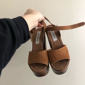 Steve Madden Lulla Platform Heel in Chesnut